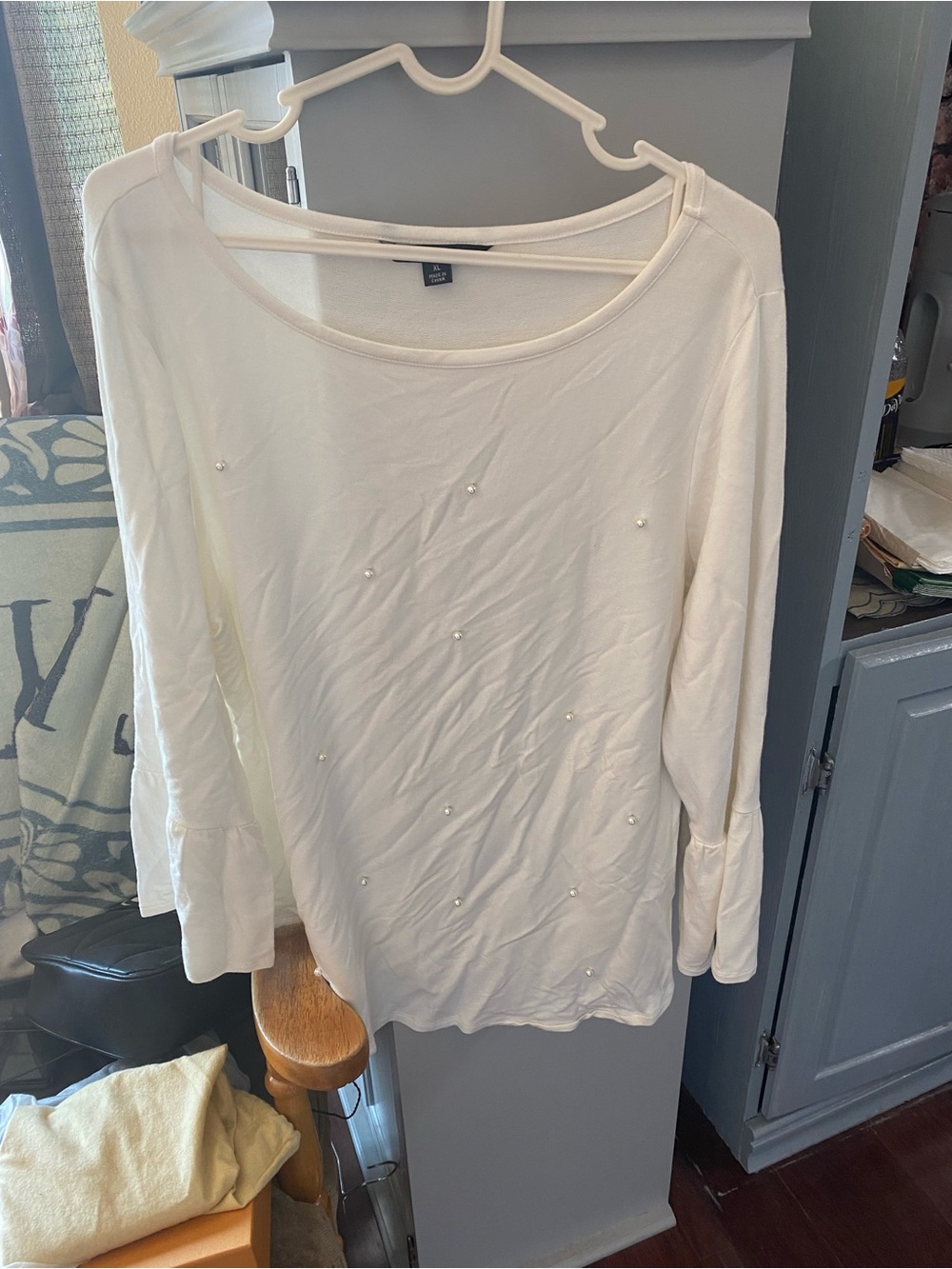 Zac & Rachel White Pearl-Accent Long bell Sleeve Tee XL NWT